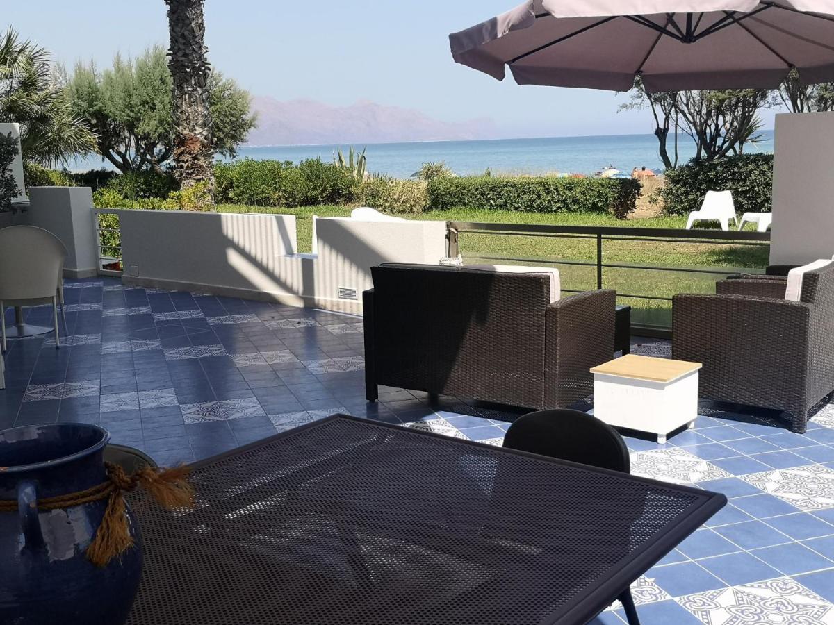 Casa Vacanze Ibiscus Alcamo Marina Exterior foto