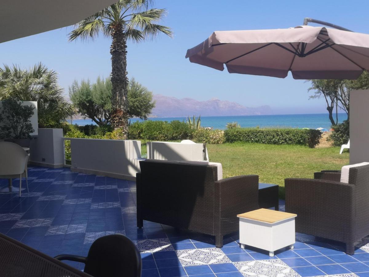 Casa Vacanze Ibiscus Alcamo Marina Exterior foto
