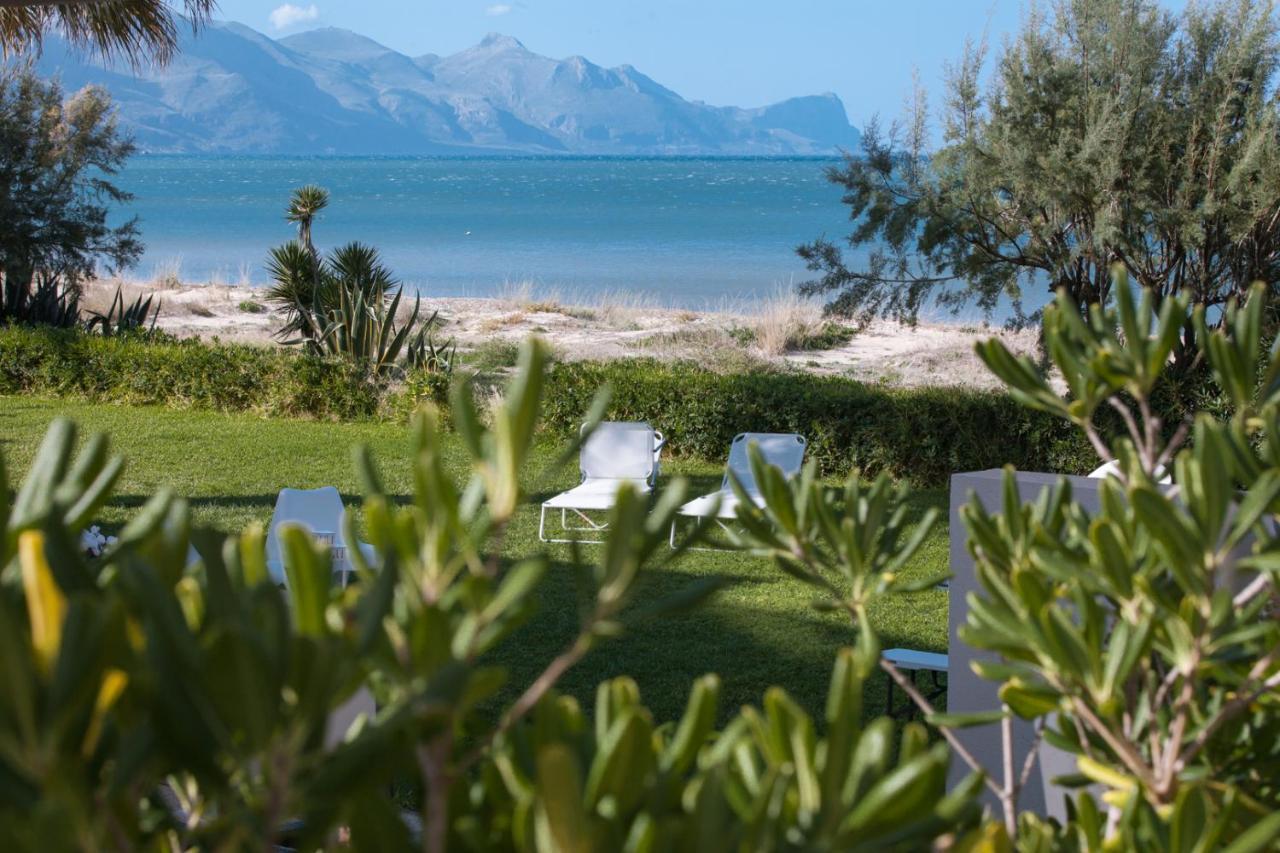 Casa Vacanze Ibiscus Alcamo Marina Exterior foto