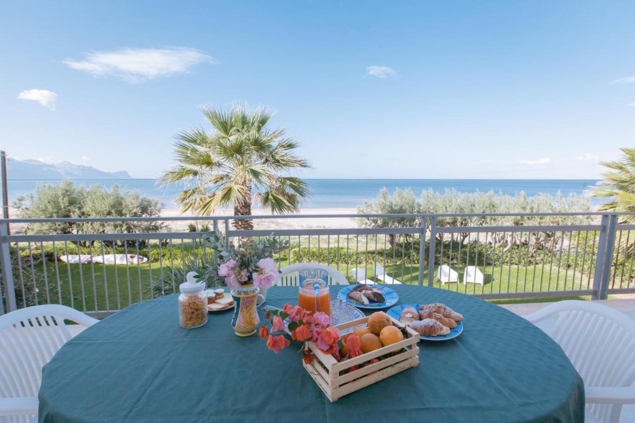 Casa Vacanze Ibiscus Alcamo Marina Exterior foto