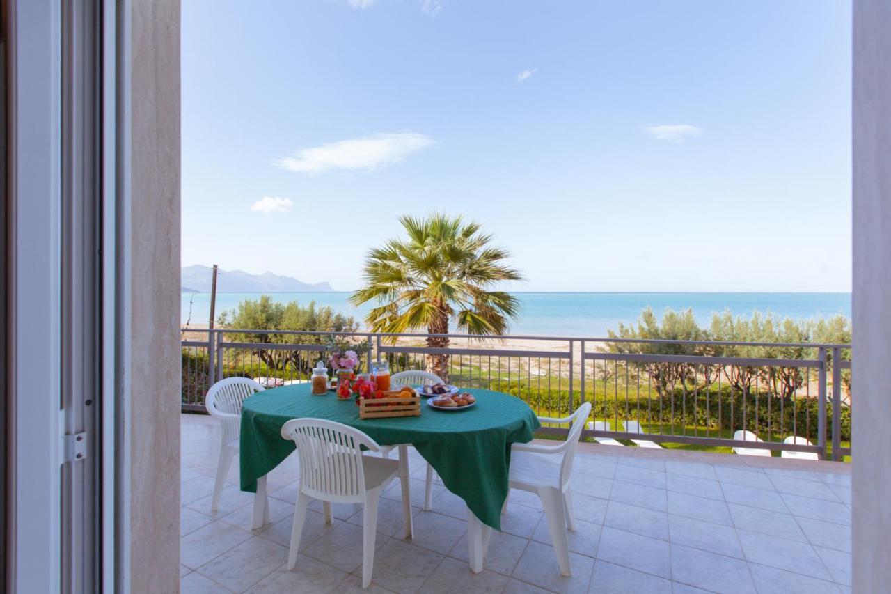 Casa Vacanze Ibiscus Alcamo Marina Exterior foto